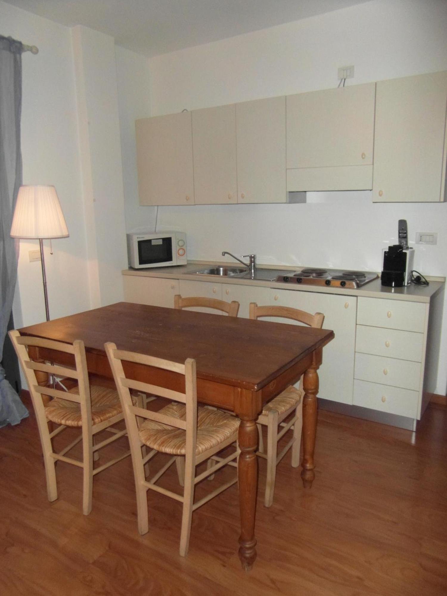 Residence I Fiori Piantedo Chambre photo